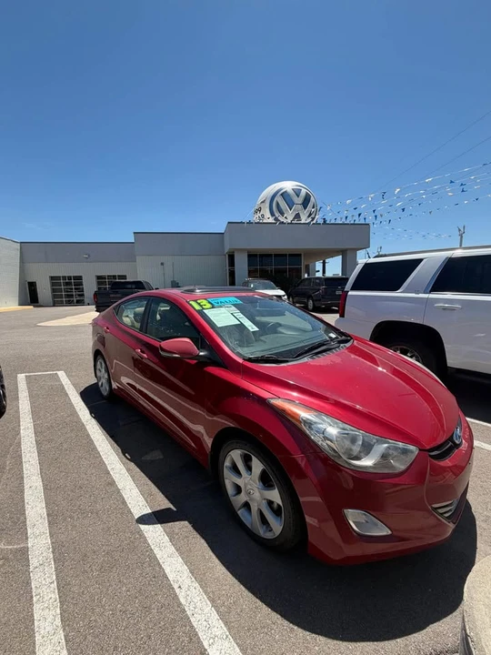 2013 Hyundai Elantra - Image 2 of 6