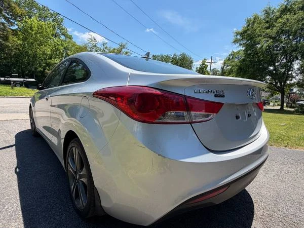 2013 Hyundai Elantra - Image 9 of 26