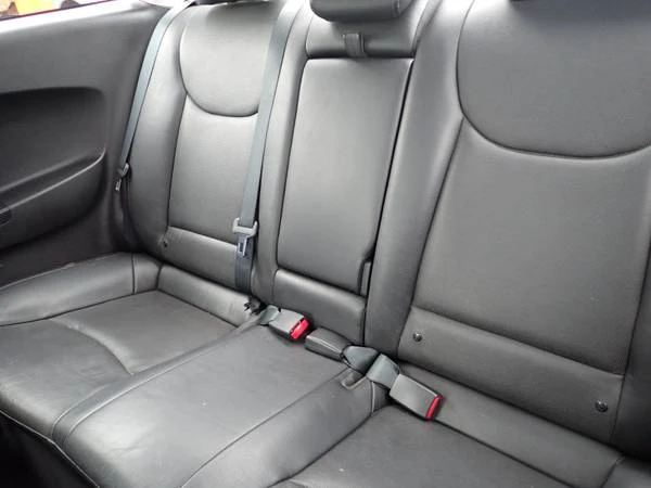 2013 Hyundai Elantra - Image 6 of 26
