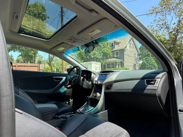 2013 Hyundai Elantra - Image 11 of 26
