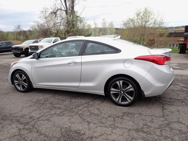 2013 Hyundai Elantra - Image 2 of 26