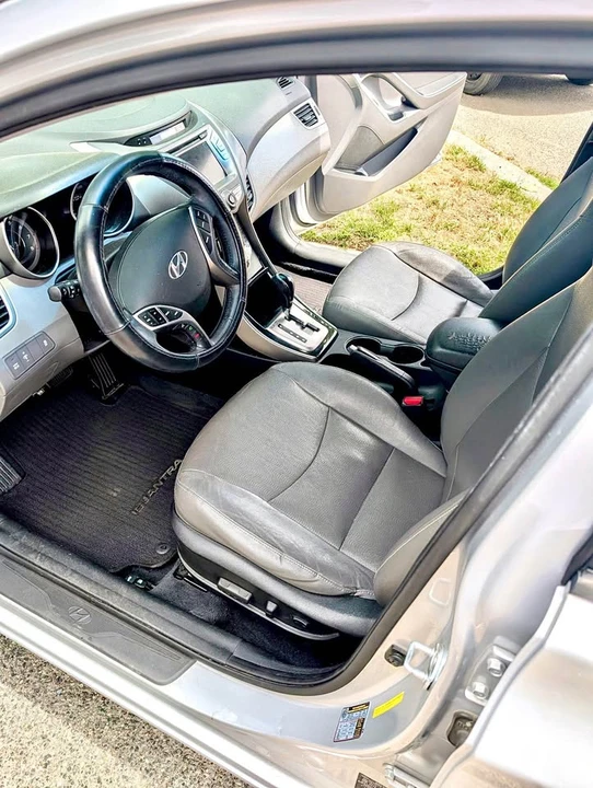 2013 Hyundai Elantra - Image 17 of 21