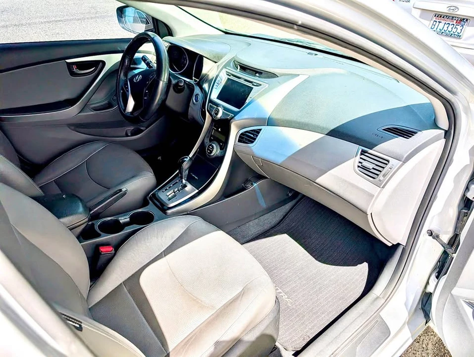 2013 Hyundai Elantra - Image 4 of 21