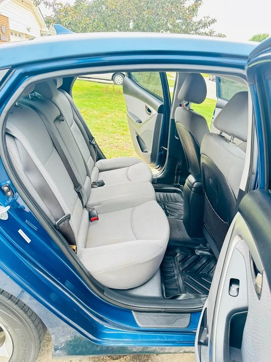 2013 Hyundai Elantra - Image 8 of 14