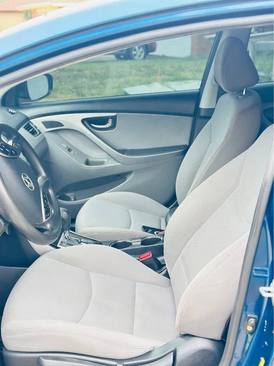 2013 Hyundai Elantra - Image 10 of 14