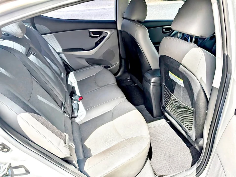 2013 Hyundai Elantra - Image 20 of 21