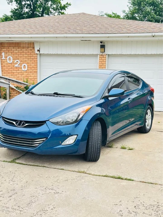 2013 Hyundai Elantra - Image 12 of 14