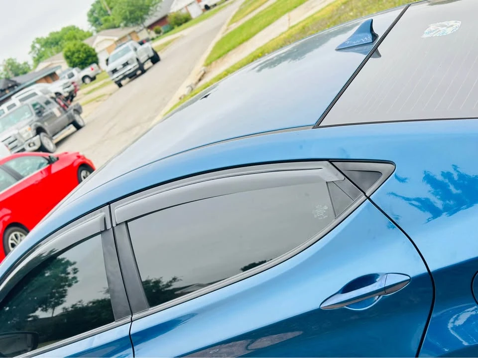 2013 Hyundai Elantra - Image 13 of 14