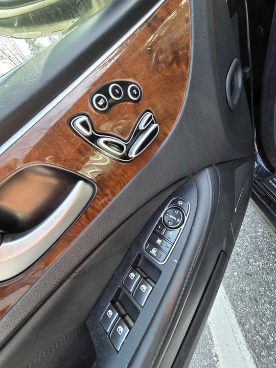 2013 Hyundai Equus - Image 12 of 15