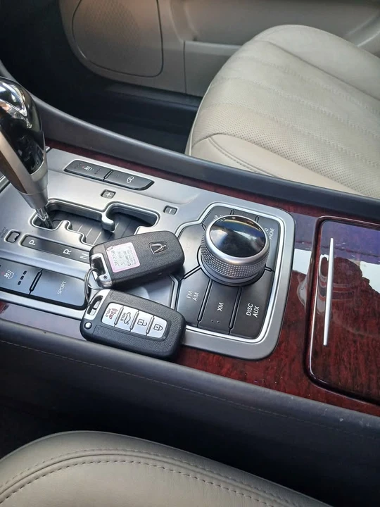2013 Hyundai Equus - Image 13 of 17