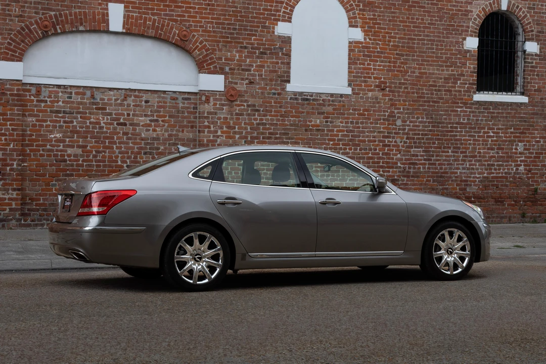 2013 Hyundai Equus - Image 11 of 31