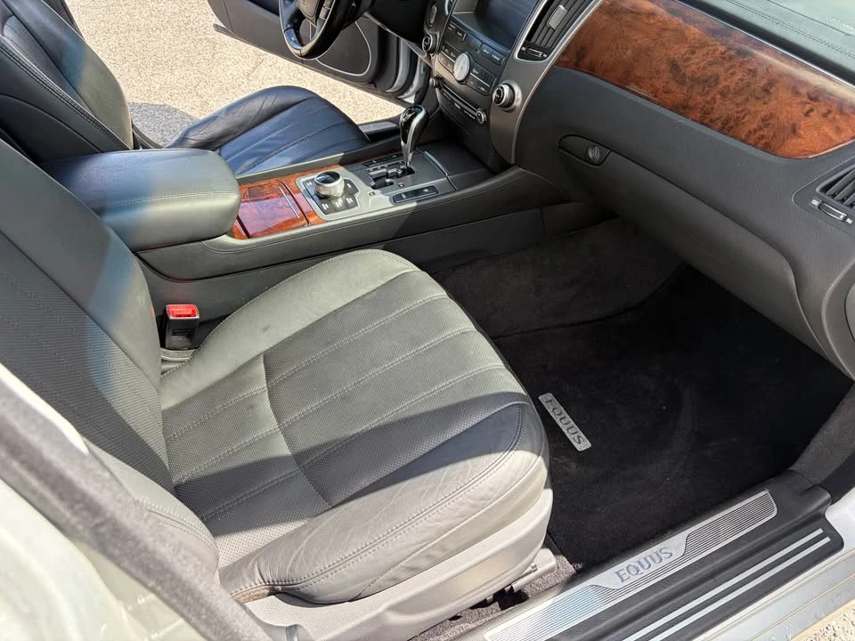 2013 Hyundai Equus - Image 12 of 20