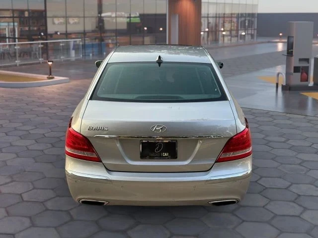 2013 Hyundai Equus - Image 10 of 21