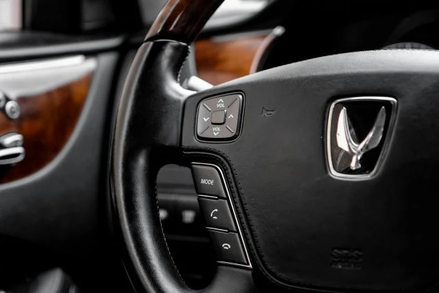 2013 Hyundai Equus - Image 19 of 21