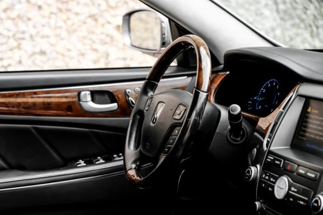 2013 Hyundai Equus - Image 17 of 21