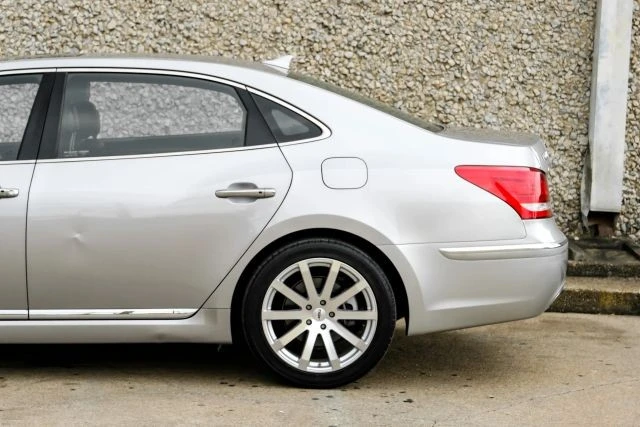 2013 Hyundai Equus - Image 14 of 21