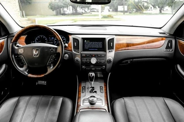 2013 Hyundai Equus - Image 16 of 21