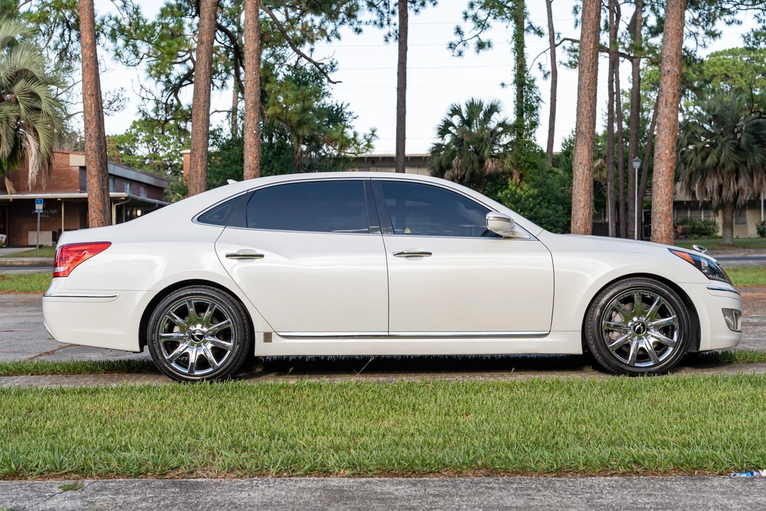 2013 Hyundai Equus - Image 9 of 31
