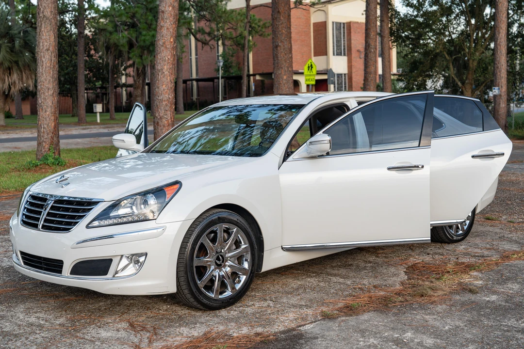 2013 Hyundai Equus - Image 11 of 31