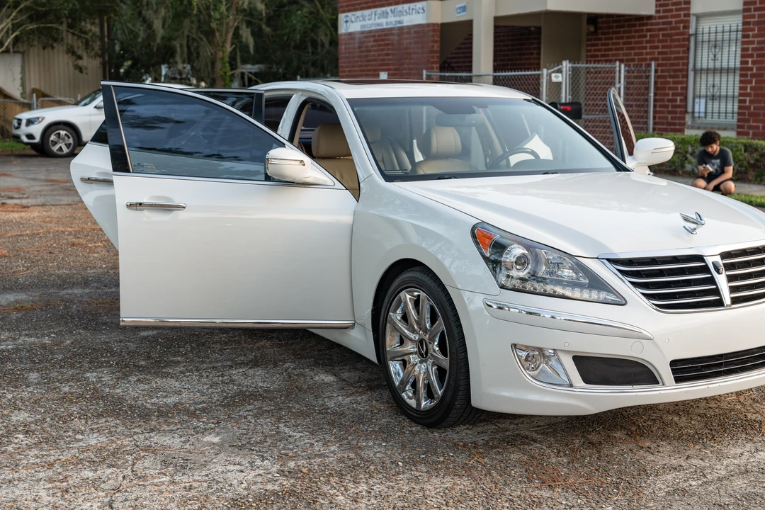 2013 Hyundai Equus - Image 15 of 31