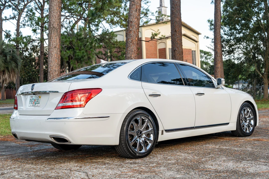 2013 Hyundai Equus - Image 8 of 31