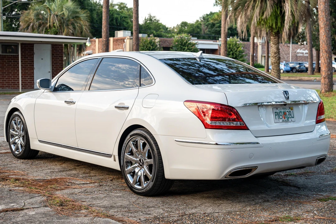 2013 Hyundai Equus - Image 4 of 31