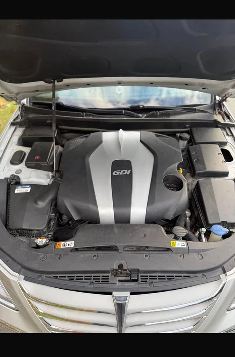 2013 Hyundai Genesis - Image 16 of 16