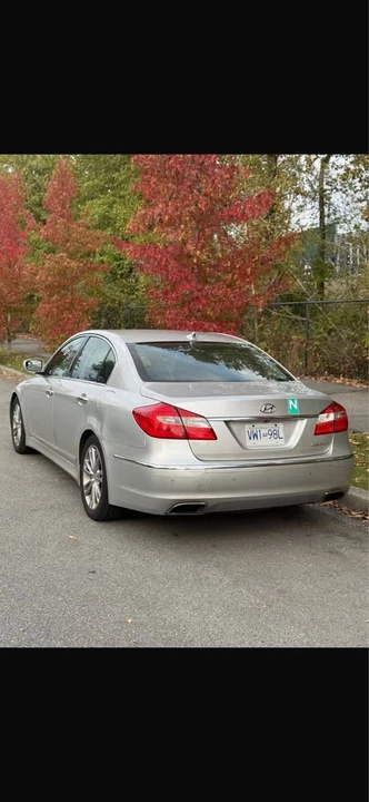 2013 Hyundai Genesis - Image 6 of 16
