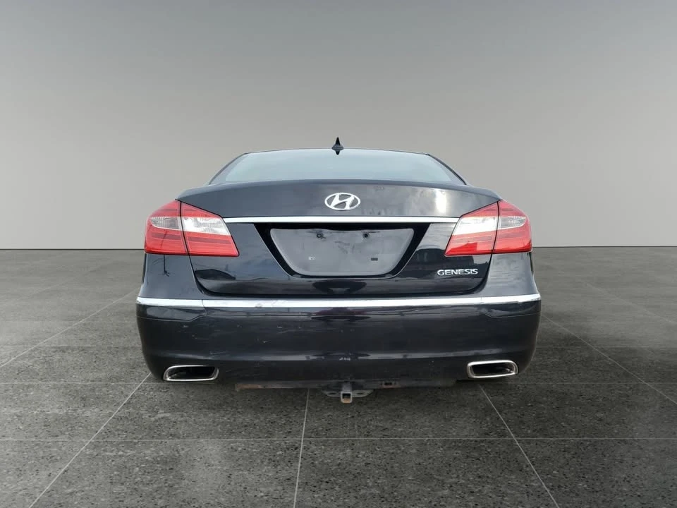2013 Hyundai Genesis - Image 6 of 15