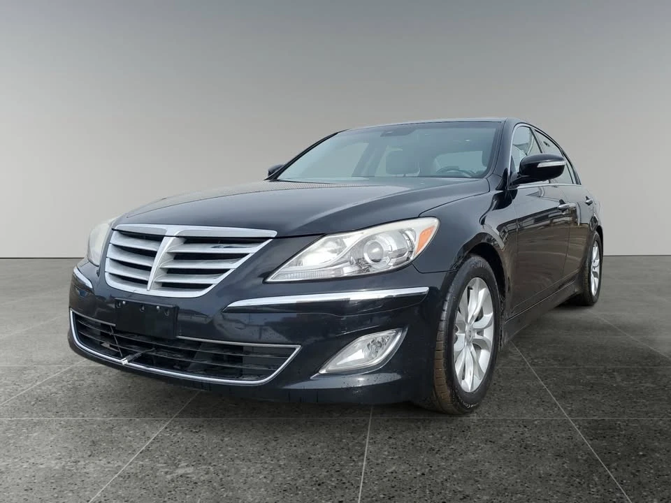 2013 Hyundai Genesis - Image 3 of 15
