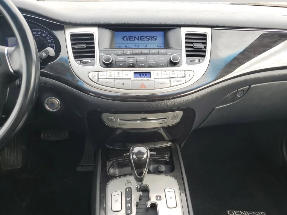 2013 Hyundai Genesis - Image 11 of 15