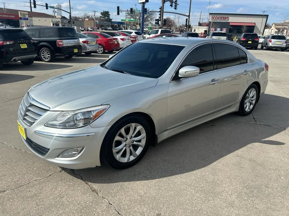 2013 Hyundai Genesis - Image 7 of 20