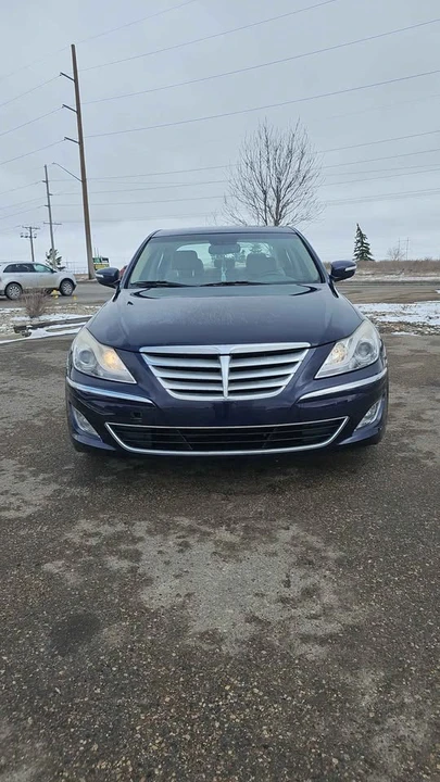 2013 Hyundai Genesis - Image 8 of 16
