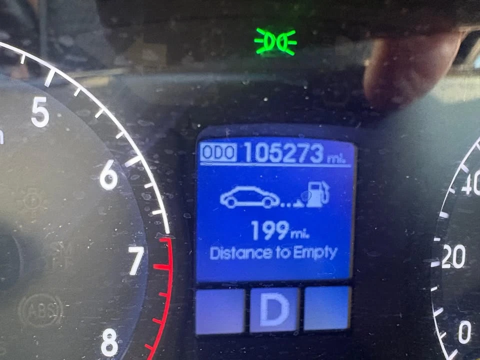 2013 Hyundai Genesis - Image 6 of 10