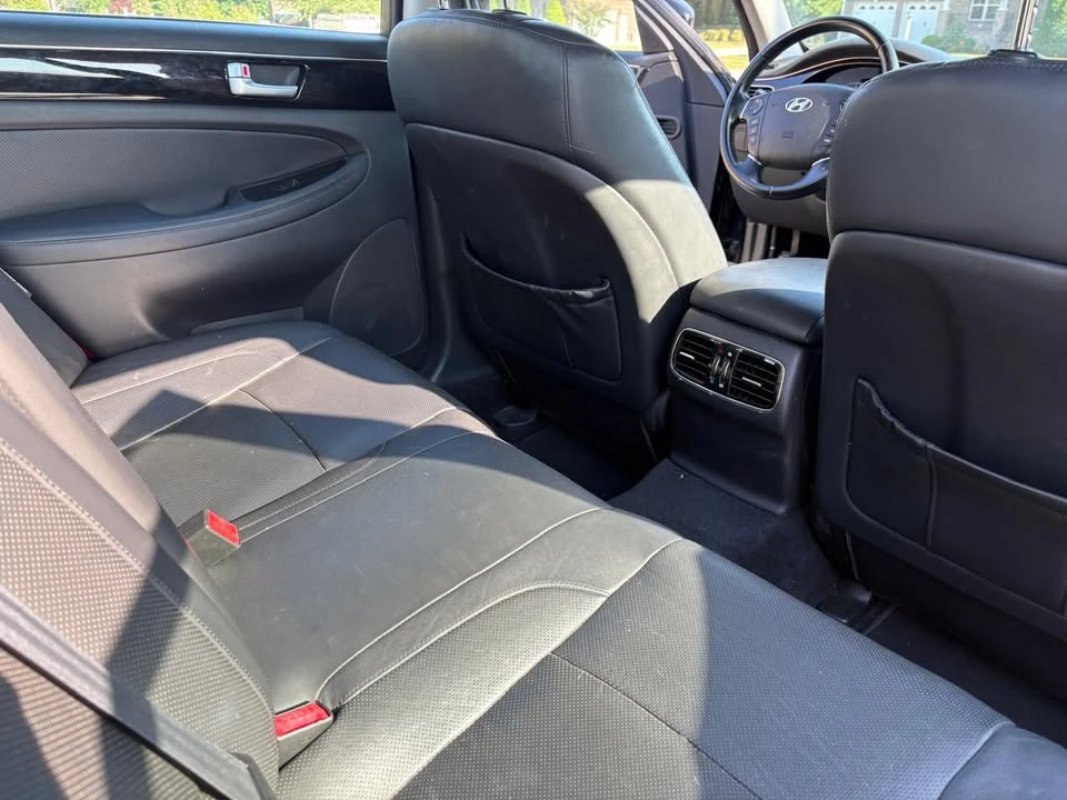 2013 Hyundai Genesis - Image 10 of 10