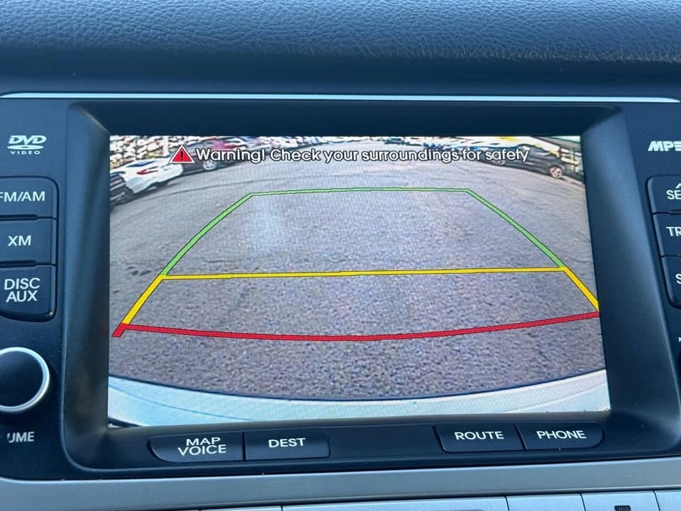 2013 Hyundai Genesis - Image 16 of 19