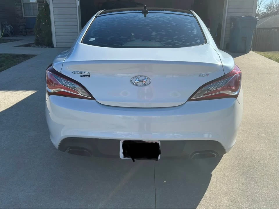 2013 Hyundai Genesis - Image 3 of 9