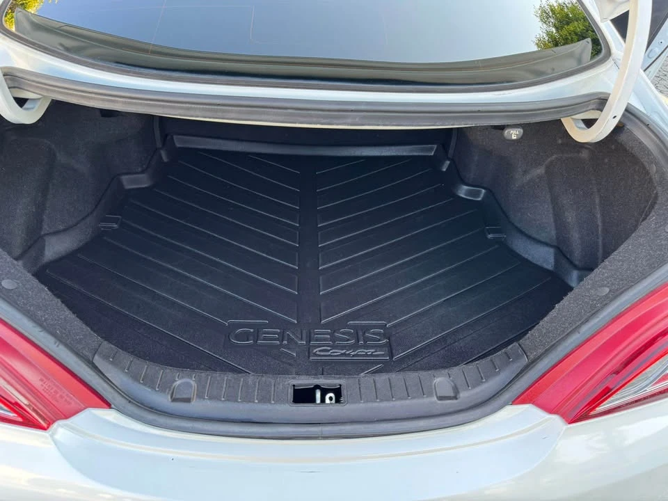 2013 Hyundai Genesis Coupe - Image 12 of 19
