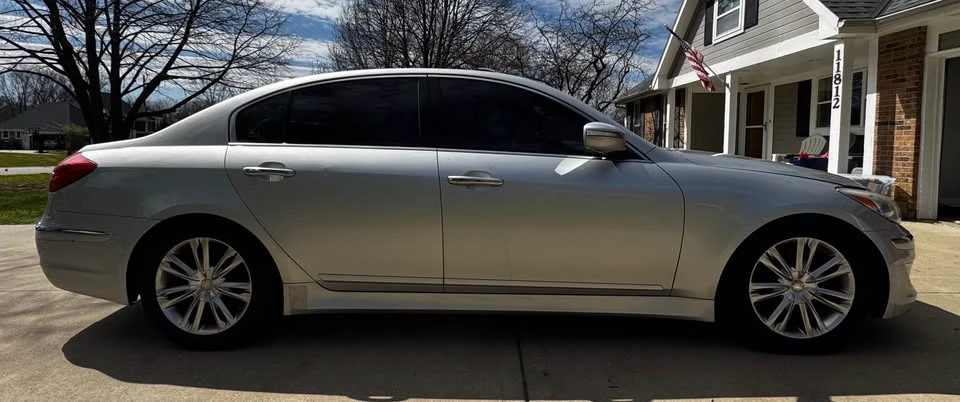 2013 Hyundai Genesis - Image 3 of 9