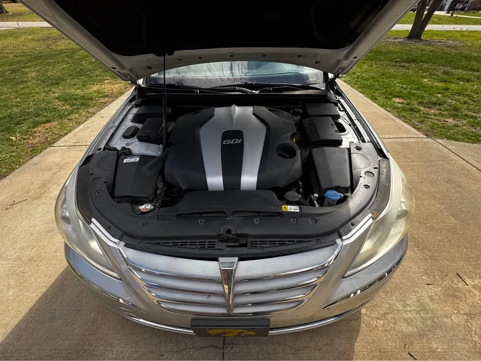 2013 Hyundai Genesis - Image 9 of 9
