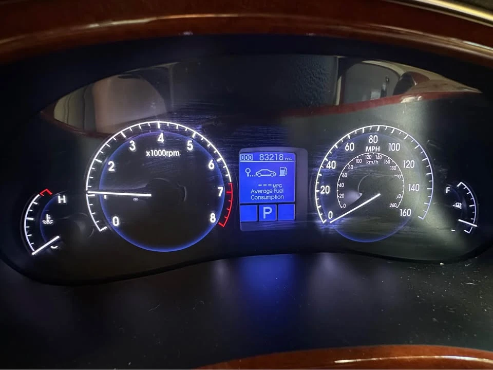 2013 Hyundai Genesis - Image 12 of 15