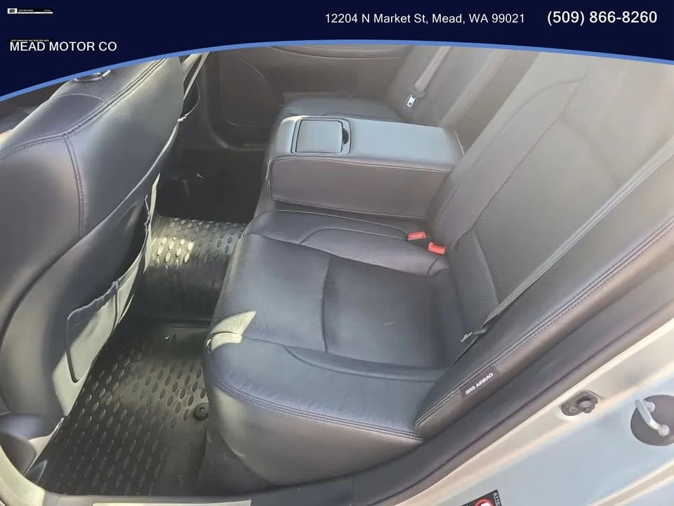2013 Hyundai Genesis - Image 7 of 8
