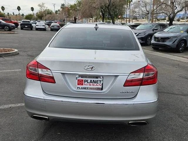 2013 Hyundai Genesis - Image 5 of 7