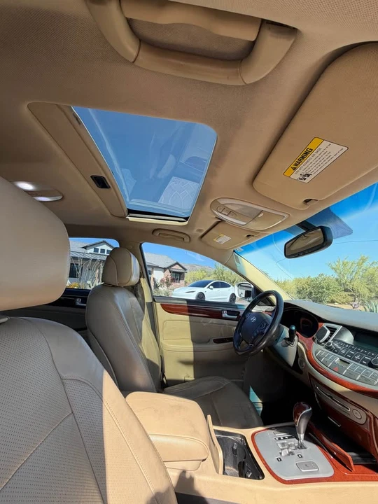 2013 Hyundai Genesis - Image 8 of 14