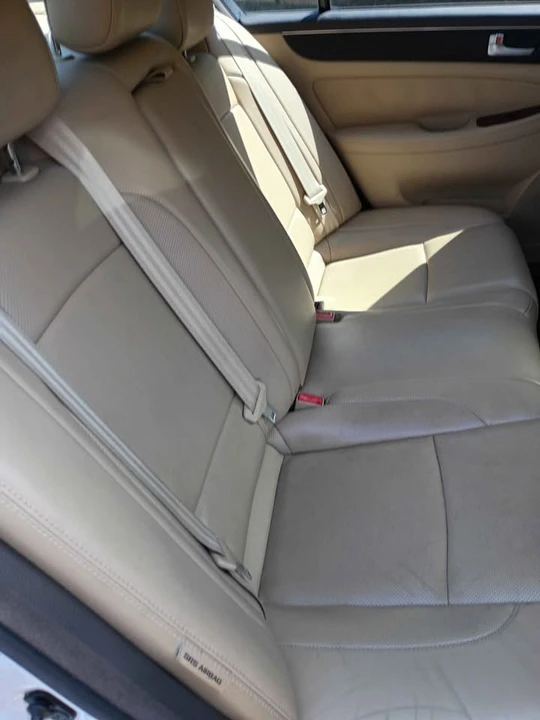 2013 Hyundai Genesis - Image 6 of 9