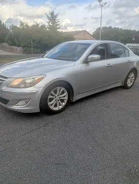 2013 Hyundai Genesis 3.8 Sedan 4D