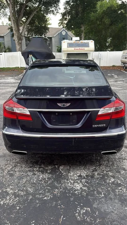 2013 Hyundai Genesis - Image 3 of 15