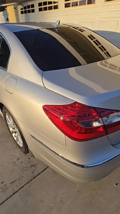2013 Hyundai Genesis - Image 16 of 16