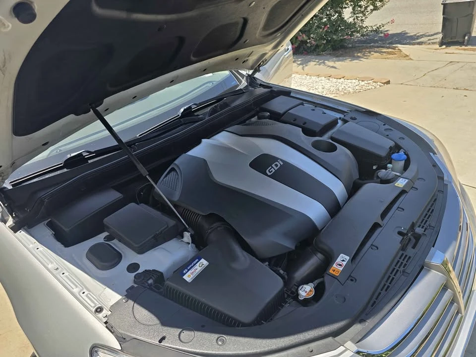 2013 Hyundai Genesis - Image 4 of 16