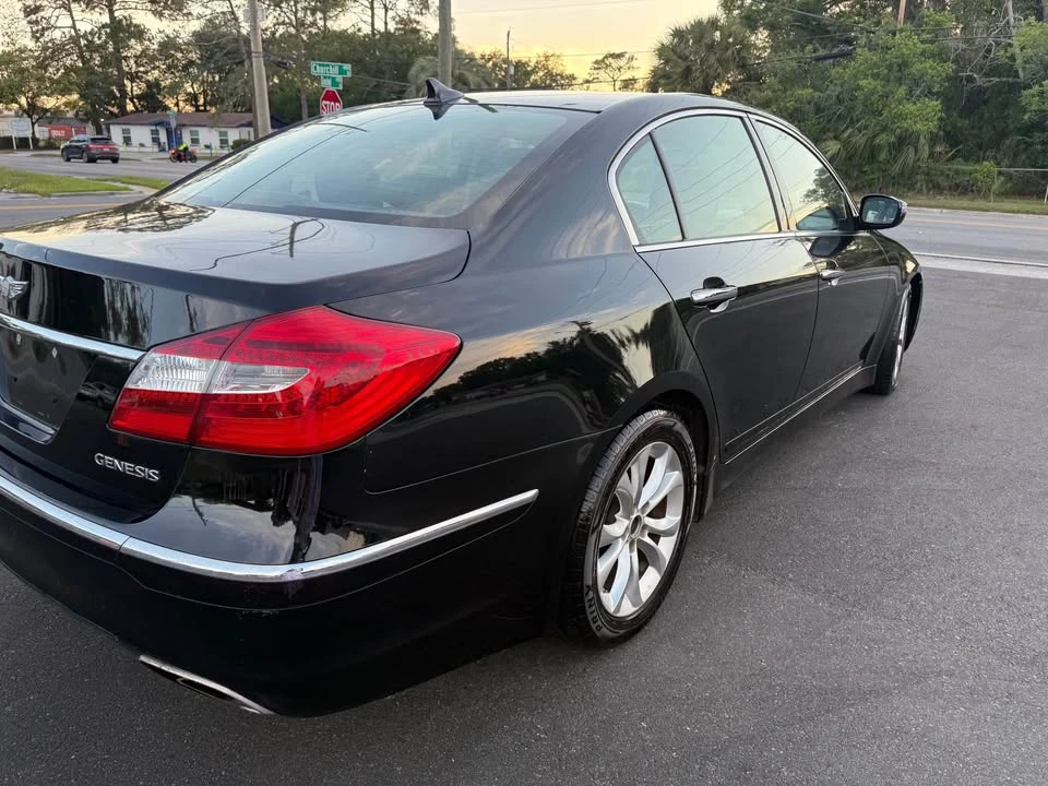 2013 Hyundai Genesis - Image 3 of 12
